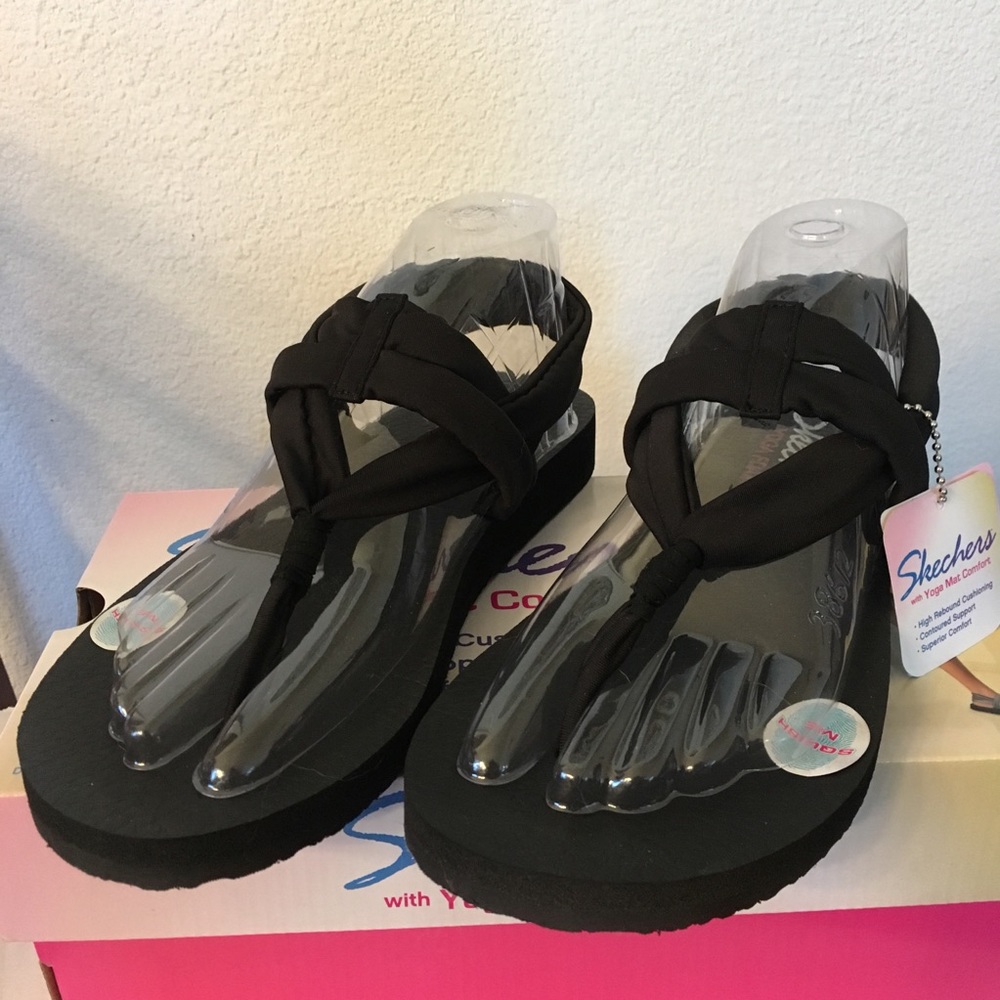 Sketchers Yoga Sandals